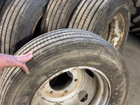 Wheels, Tyres, Rims & Dual spacers  Onbekend 215/75X17.5 dubbellucht wielen 6-161-205