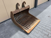 Skeleton buckets  Puinbak
