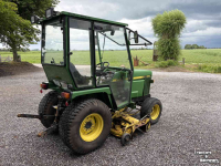 Horticultural Tractors John Deere 855 Diesel met maaidek en cabine