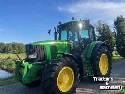 Tractor John Deere 6820