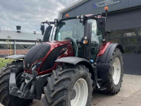 Tractor Valtra N174