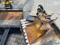 Excavator tracks JCB 36C-1
