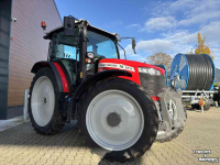 Tractor Massey Ferguson 5711M Dyna- 4 met kruipbak en Trimble voorbereid