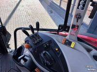 Tractor Massey Ferguson 5711M Dyna- 4 met kruipbak en Trimble voorbereid