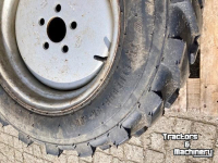 Wheels, Tyres, Rims & Dual spacers Weidemann BKT + Trelleborg 27x8.50-15 Banden