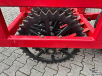 Furrow presses  Getrokken vorenpakker