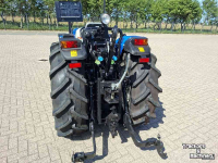 Tractor New Holland TRACTOR T4020V ROPS 4WD