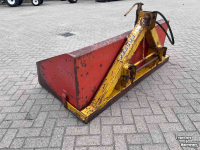 Tractor tipping boxes Peecon 180 grondbak hydr vergrendeling gebruikt