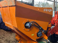 Sawdust spreader for boxes Flingk KSS 1015