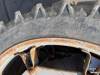 Wheels, Tyres, Rims & Dual spacers Kleber 210/95R44  9.5 x 44  smalle wielen Deutz