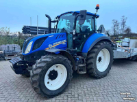 Tractor New Holland TNHT5.110