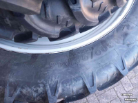 Wheels, Tyres, Rims & Dual spacers Kleber cultuurwielen 300/95/46 en 270/95/32