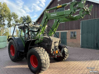 Tractor Fendt 211 Vario met bosbouwbescherming / forestry protection