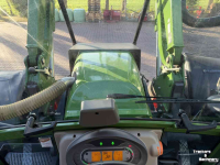 Tractor Fendt 211 Vario met bosbouwbescherming / forestry protection