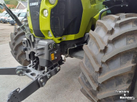 Tractor Claas Arion 660