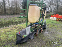 Fieldsprayer 3 points  Gedragen spuit voor ruggen - 4 rij