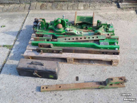 Used parts for tractors John Deere diverse trekhaken John Deere