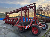 Ploughs Niemeyer Ultra 3-140 zwenkploeg met pakker