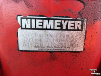 Ploughs Niemeyer Ultra 3-140 zwenkploeg met pakker