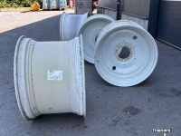 Wheels, Tyres, Rims & Dual spacers  3 sets achtervelgen, 1 set voorvelgen
