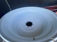 Wheels, Tyres, Rims & Dual spacers  3 sets achtervelgen, 1 set voorvelgen