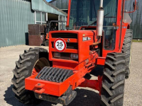 Tractor Renault 781 4