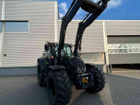 Tractor Valtra N155 Tractor met voorlader