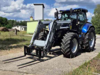 Front-end loader New Holland snr 660