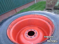 Wheels, Tyres, Rims & Dual spacers Alliance 650/65r30.5