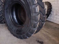 Wheels, Tyres, Rims & Dual spacers  20.5-25 CAMSO