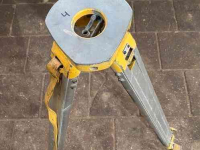 Other earthmoving and heavy equipment and accessories  statief