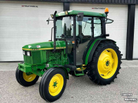 Tractor John Deere 5400
