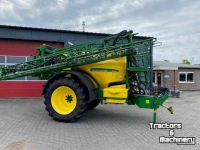 Fieldsprayer pull-type John Deere TRSP25 Veldspuit