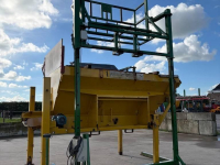 Bulk box tipper  Unicum kantelaar met Mammouth Bunker
