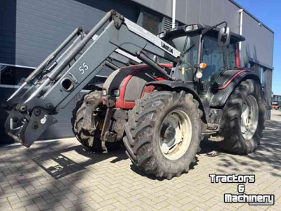 Tractor Valtra N141