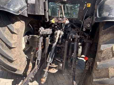 Tractor Valtra N141