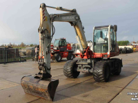 Excavator mobile Takeuchi TB070W mobiele graafmachine mobiele kraan bandenkraan
