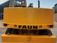 Excavator mobile Faun 1015