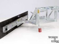 Manure scraper Qmac Mestschuif met rubbermat Thaler aanbouw