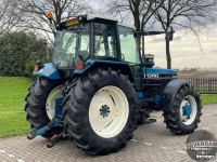 Tractors Ford 8240