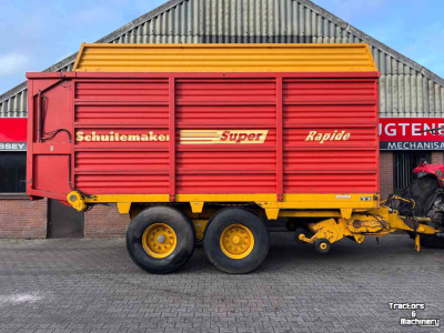 Self-loading wagon Schuitemaker Rapide 125 S opraapwagen. Weidebouwmachines