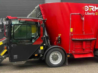 Self-propelled feed mixer RMH Liberty 15