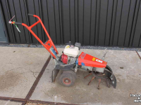 Weed brusher Nimos MUG onkruidborstel borstelmachine Honda motor