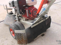 Weed brusher Nimos MUG onkruidborstel borstelmachine Honda motor