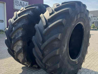 Wheels, Tyres, Rims & Dual spacers  800/70R38 & 600/70R28