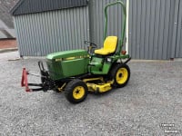 Horticultural Tractors John Deere 655 Diesel 4wd met maaidek fronthef