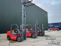 Forklift  hchi   3500kg  2 stuks voorraad