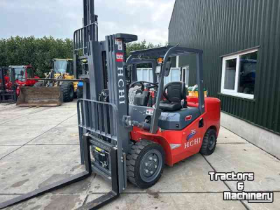 Forklift  hchi   3500kg  2 stuks voorraad
