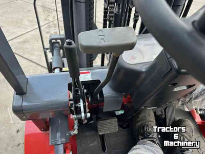 Forklift  hchi   3500kg  2 stuks voorraad
