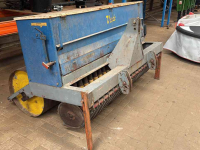 Overseeder Vredo DZ 2 meter doorzaaimachine